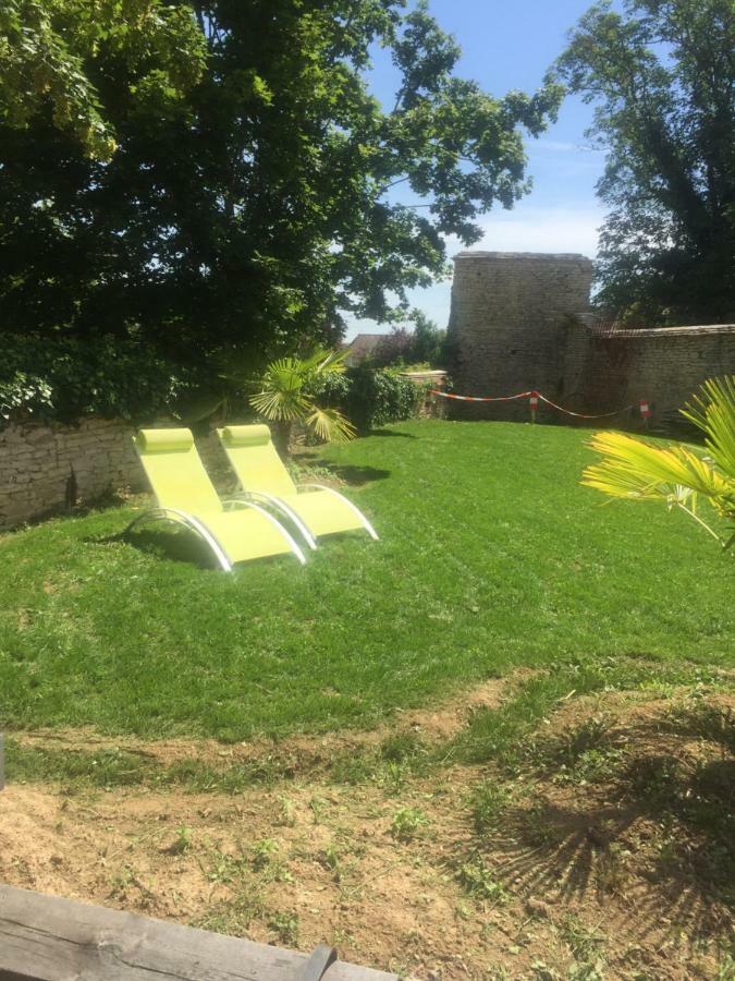 Le Jardin Des Arums Givry  Bagian luar foto